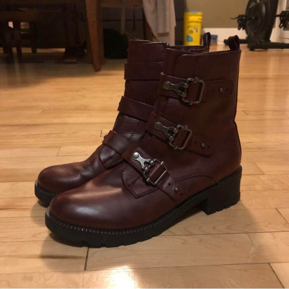 red boots womens size 10